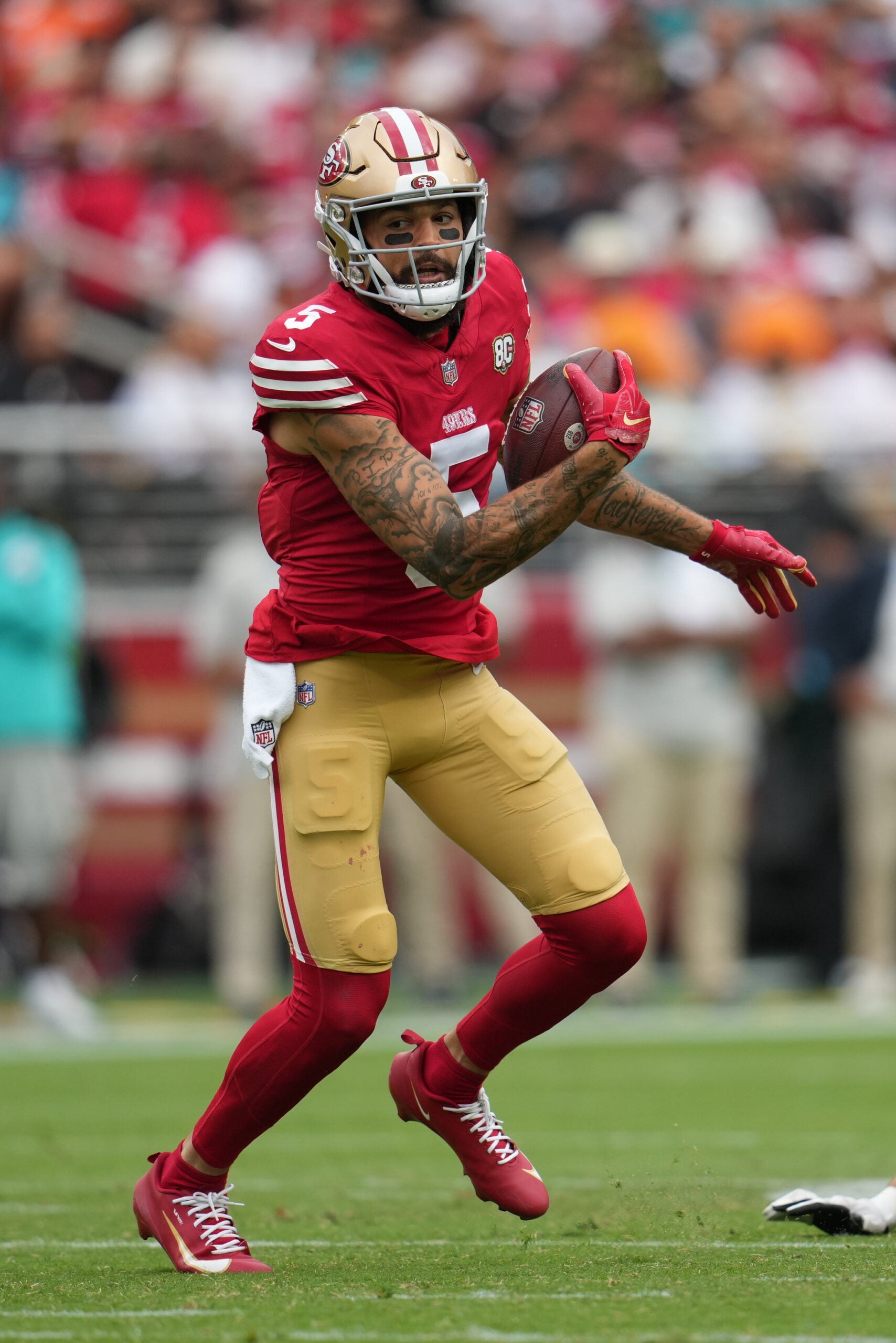 San Francisco 49ers wide receiver Mike Evans will be active for Week 4 against Broncos.