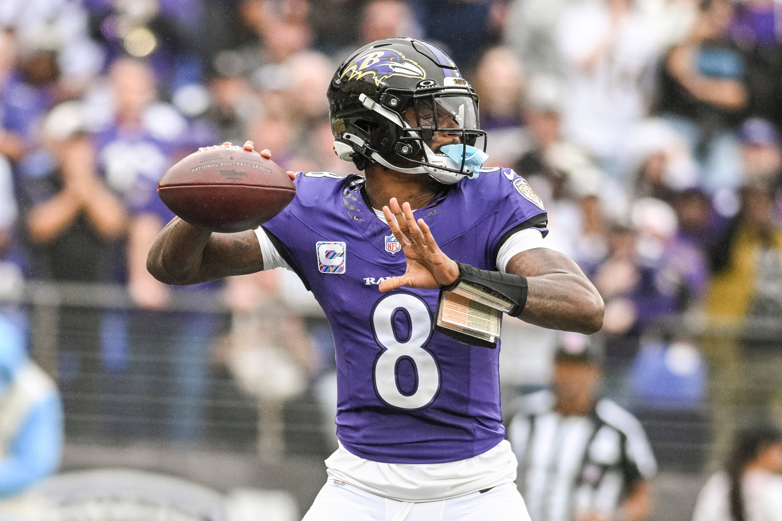 Lamar Jackson suffered an ankle injury against the Titans and it could keep him out for a while.