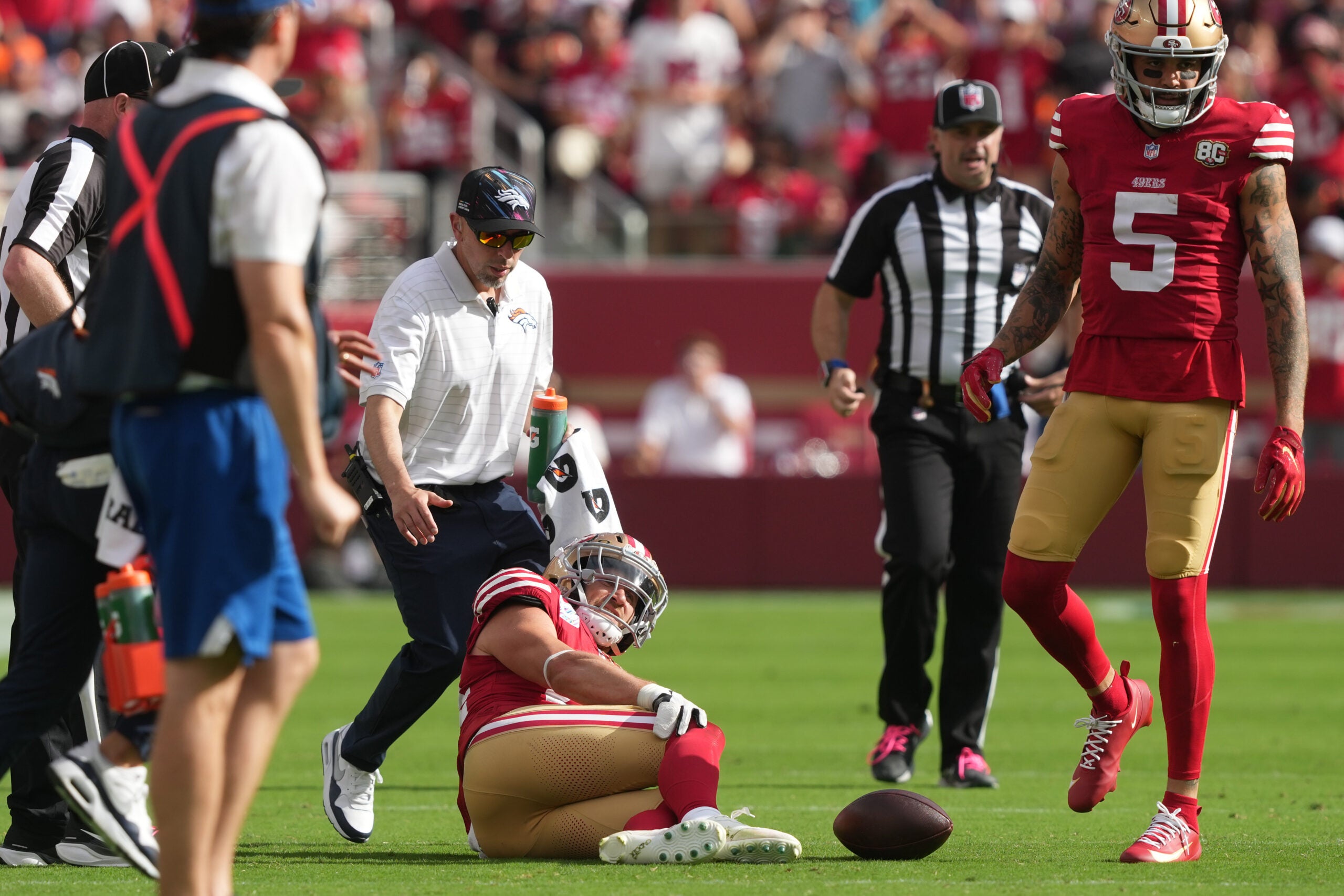 San Francisco 49ers fullback Kyle Juszczyk is expected to miss 2-3 weeks with a knee sprain and bone bruise.