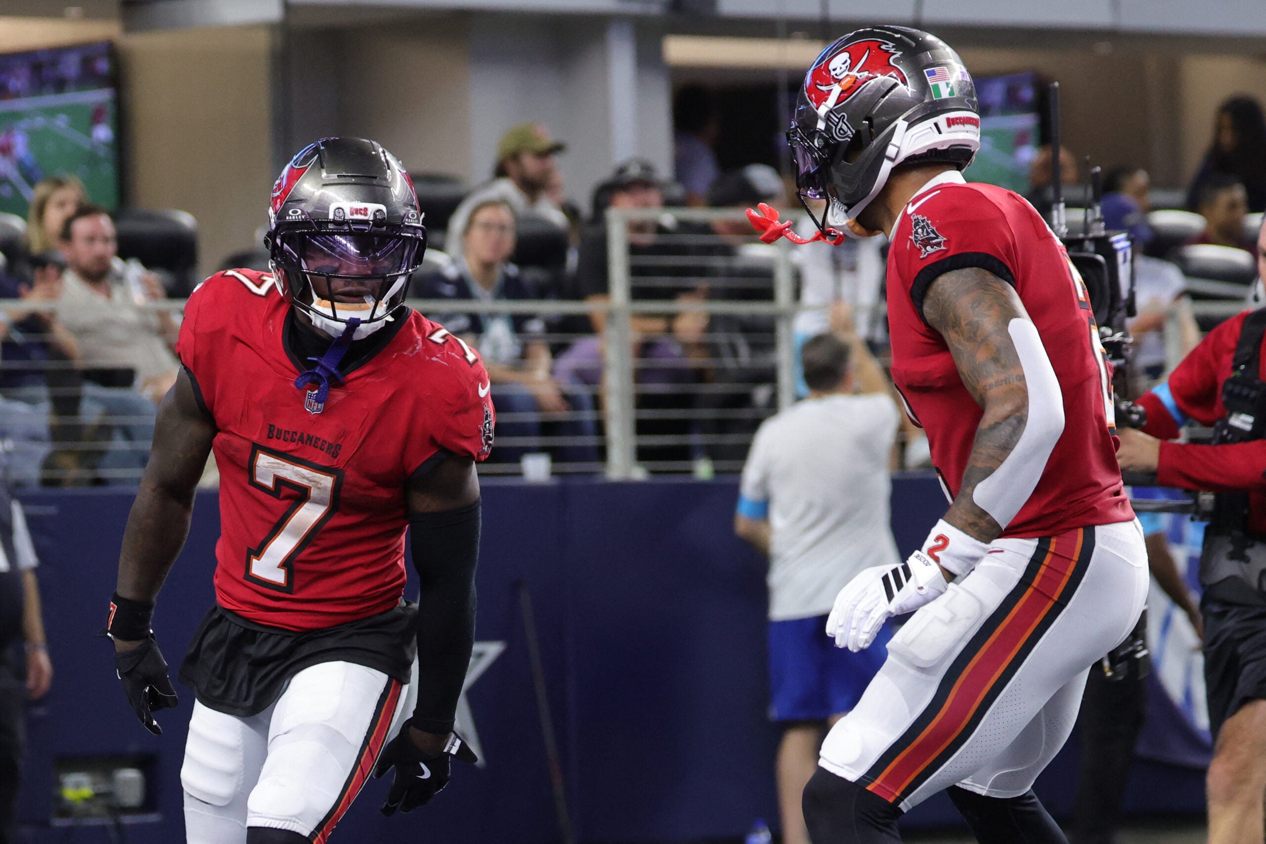 The Buccaneers stuck with the running game against the Cowboys and it led to the first win of the season.