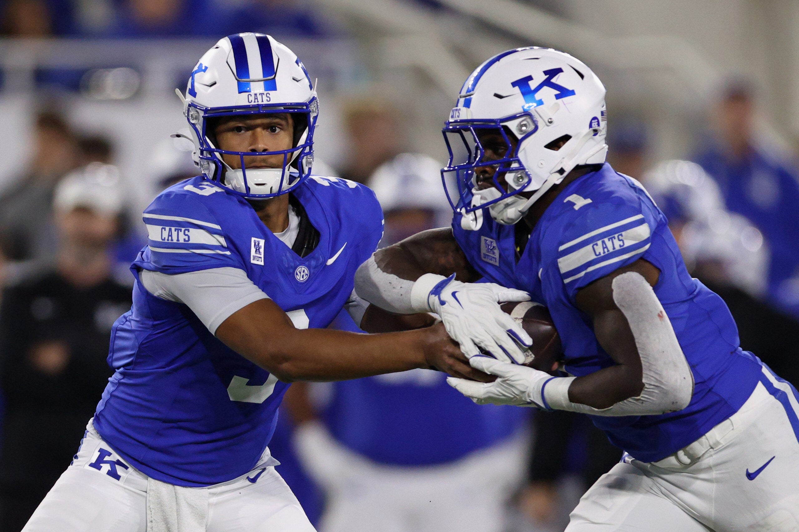 Oklahoma Sooners vs. Kentucky Wildcats running back CJ Baxter injured game-time decision