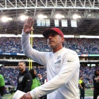 San Francisco 49ers beat division-rival Seattle Seahawks 32-29.