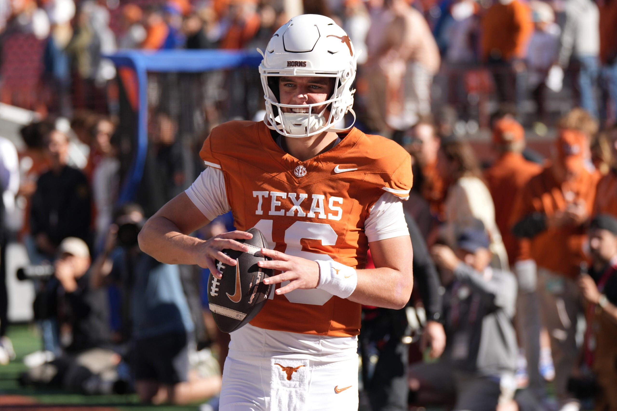 Oct 17, 2026; Austin, Texas, USA; Texas Longhorns quarterback Arch Manning (16) warms up before a game against the Florida Gators at Darrell K Royal-Texas Memorial Stadium.
