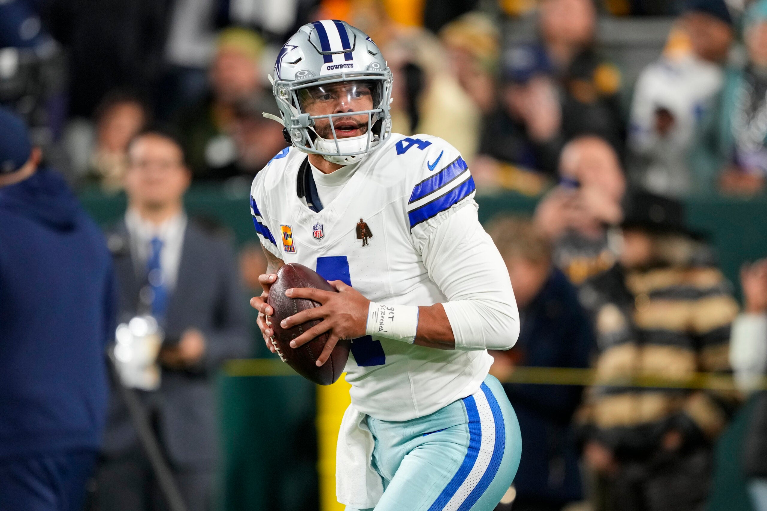 Oct 18, 2026; Green Bay, Wisconsin, USA; Dallas Cowboys quarterback Dak Prescott (4) during warmups prior to the game against the Green Bay Packers at Lambeau Field.