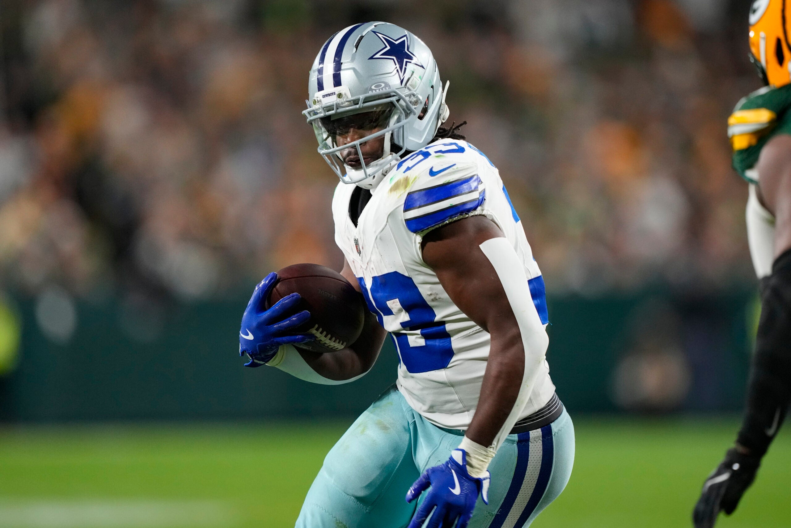 Oct 18, 2026; Green Bay, Wisconsin, USA; Dallas Cowboys running back Javonte Williams (33) during the game against the Green Bay Packers at Lambeau Field.