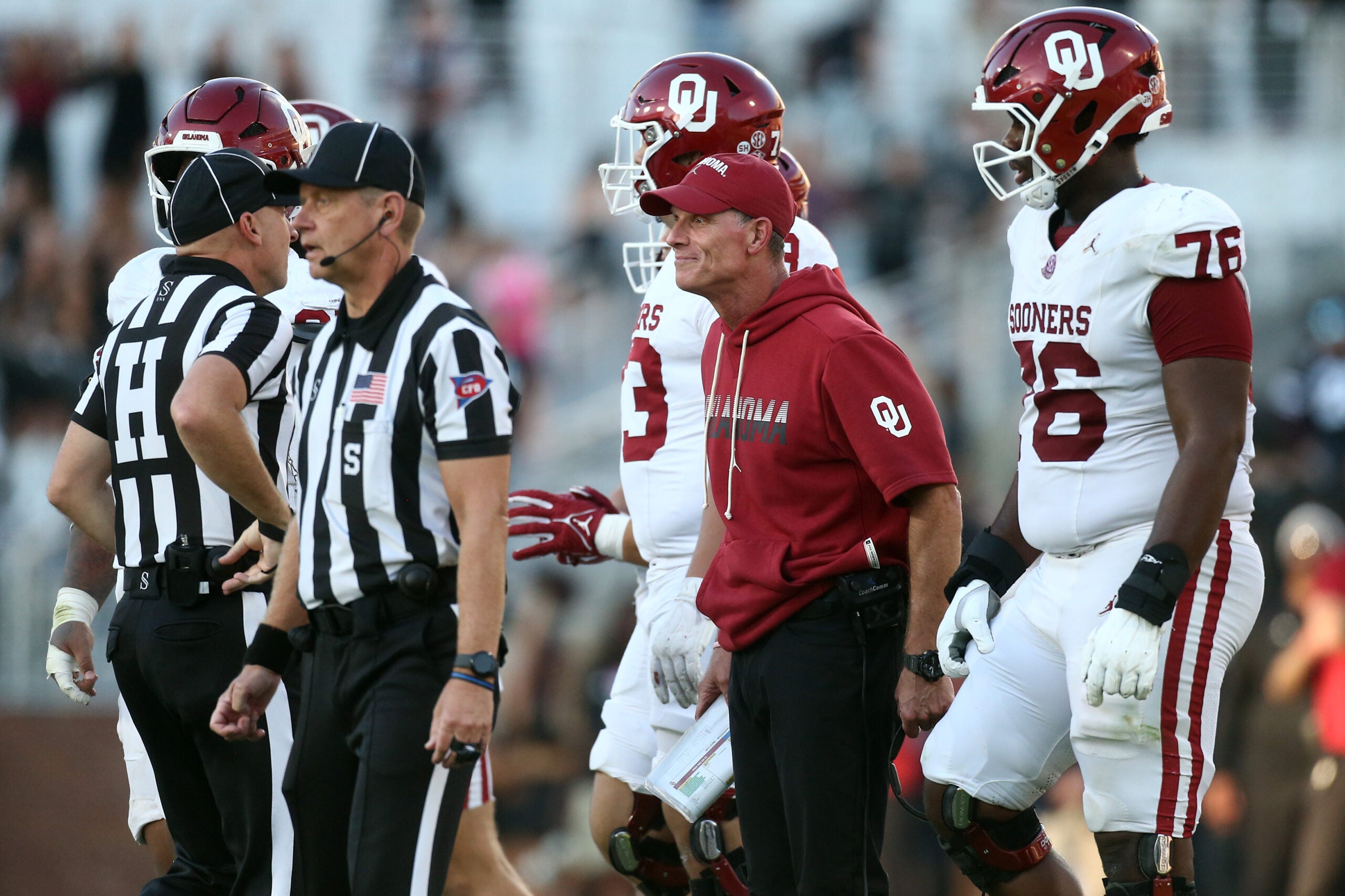 Oklahoma Sooners head coach Brent Venables