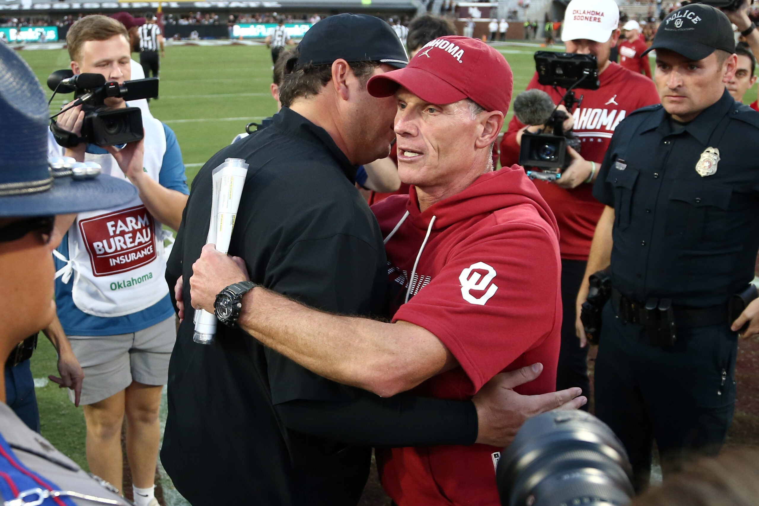 Oklahoma Sooners head coach Brent Venables