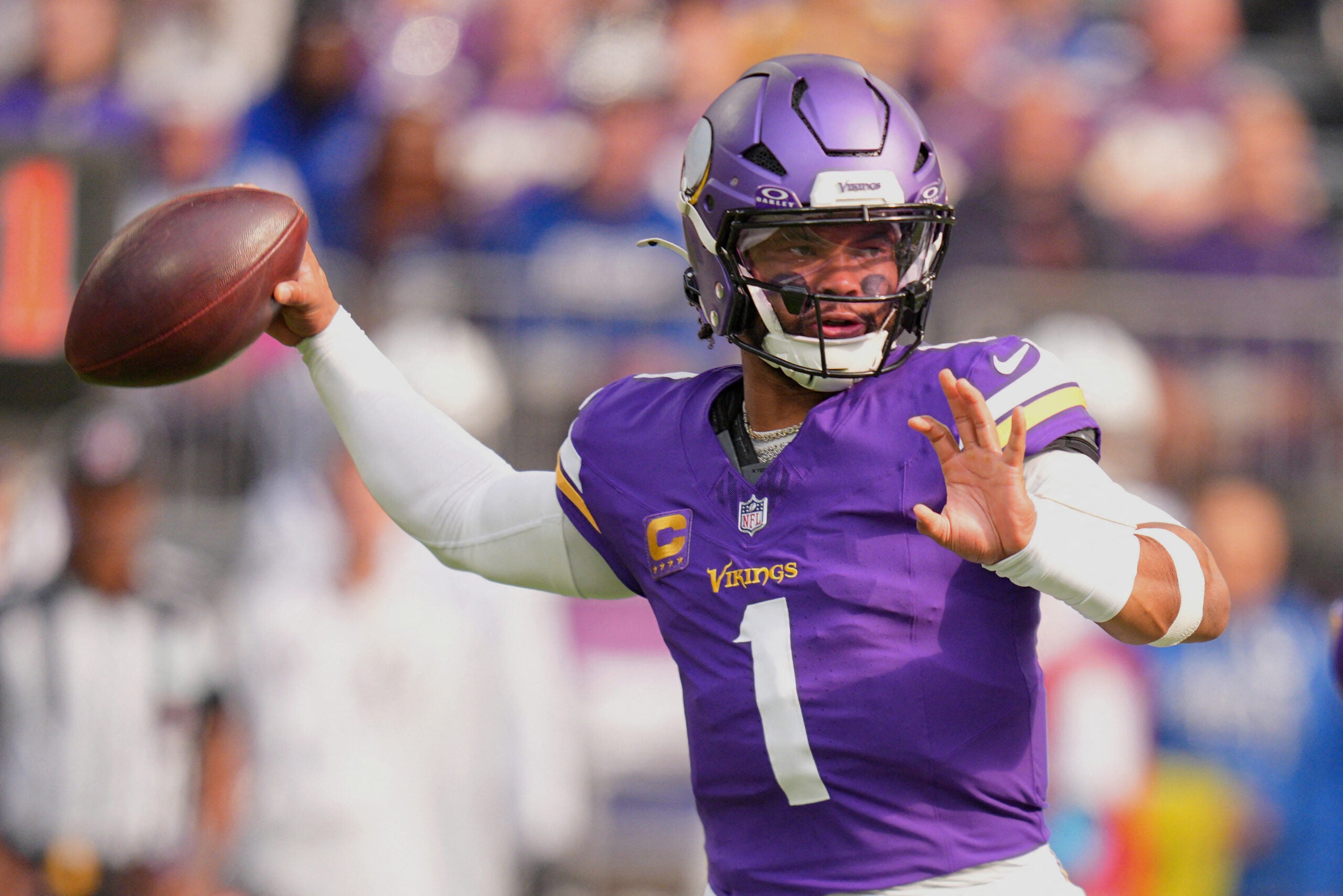 Oct 25, 2026; Minneapolis, Minnesota, USA; Minnesota Vikings quarterback Kyler Murray (1) drops back to pass against the Indianapolis Colts in the first half at U.S. Bank Stadium.