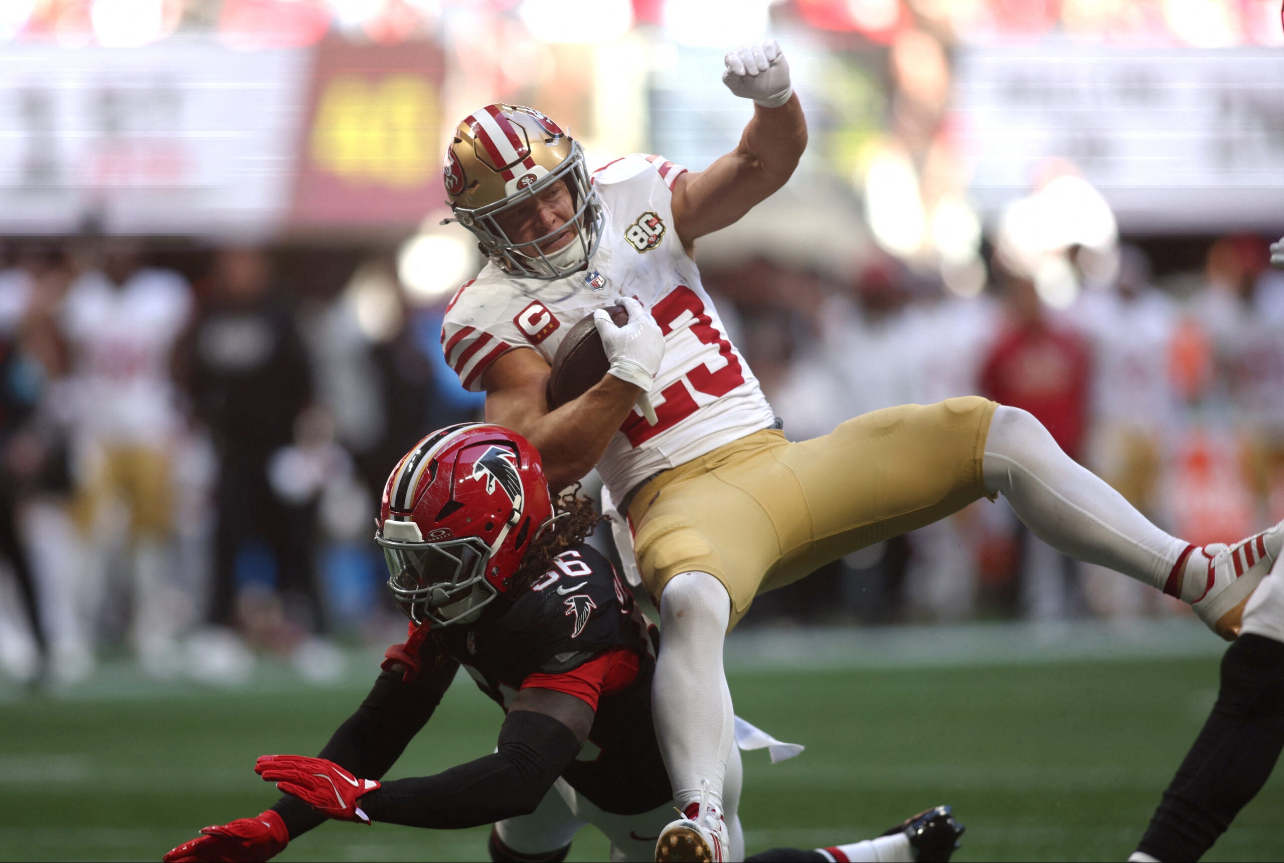 49ers RB Christian McCaffrey has left the Falcons game with a thigh injury.