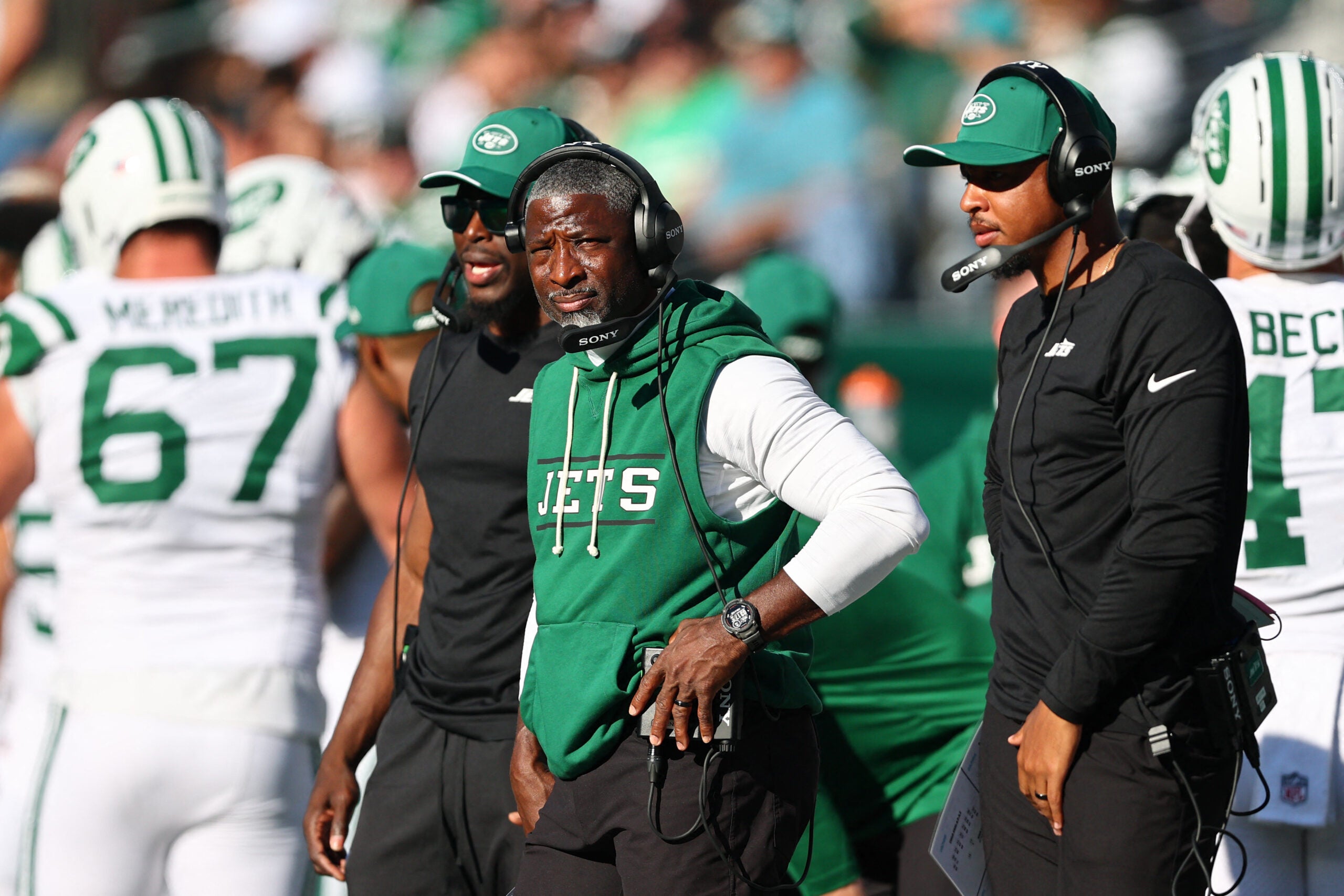 Aaron Glenn missed the mark after the Jets loss to the Dolphins.