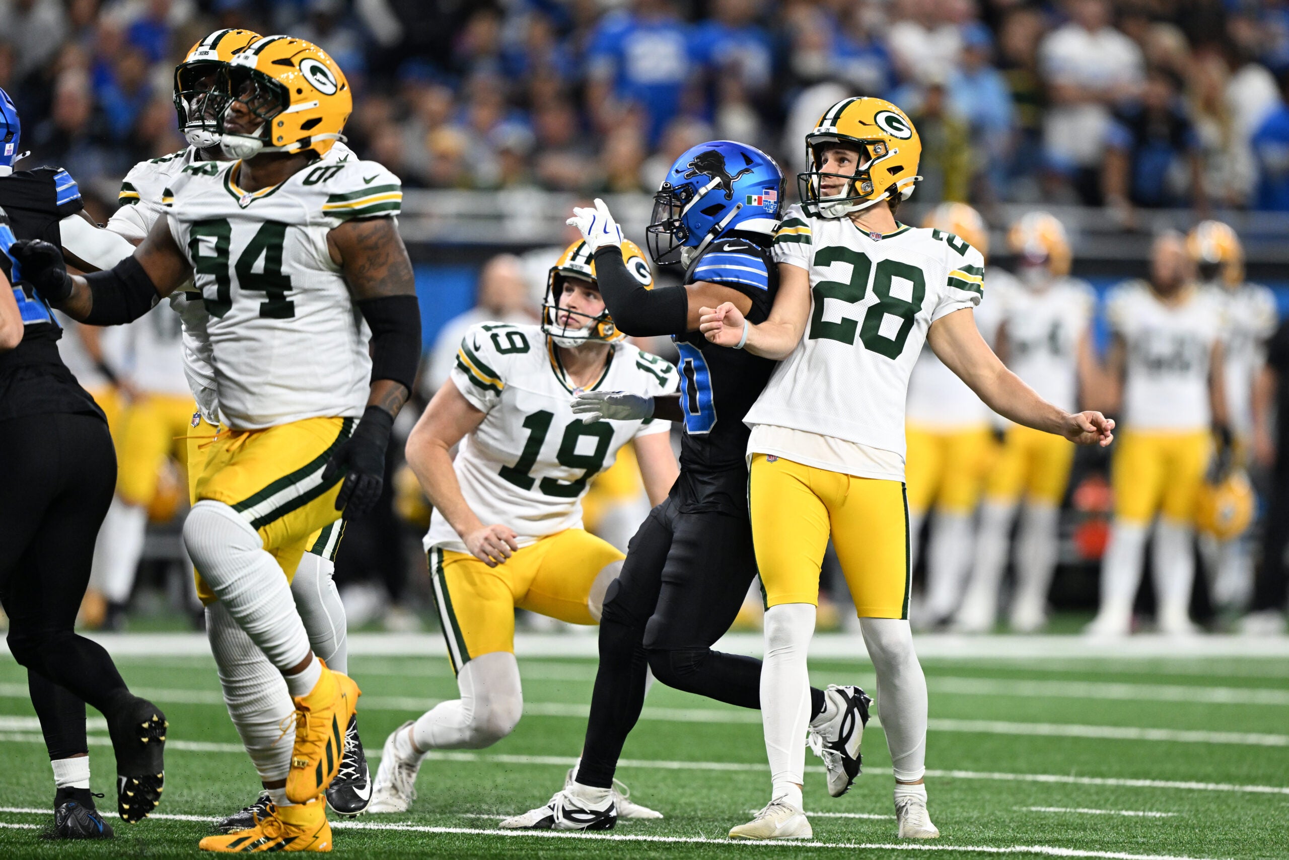 Oct 25, 2026; Detroit, Michigan, USA; Green Bay Packers kicker Trey Smack (28) watches a field goal miss during the first quarter against the Detroit Lions at Ford Field.