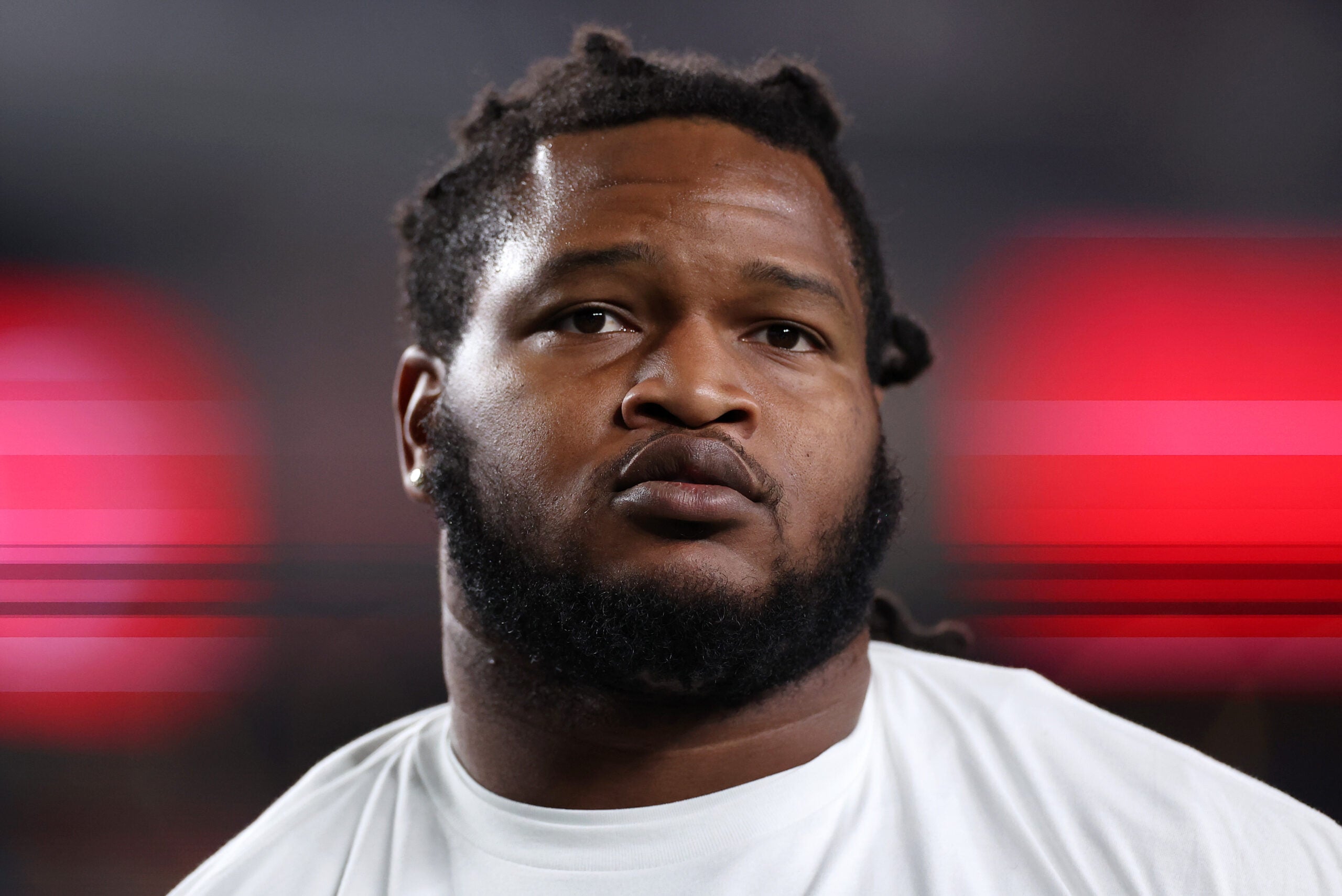 Jalen Carter's Silent Exit Highlights Eagles' Defensive Struggles